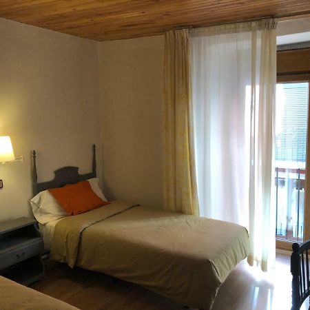 Hostal Di Verena Puigcerdà Buitenkant foto