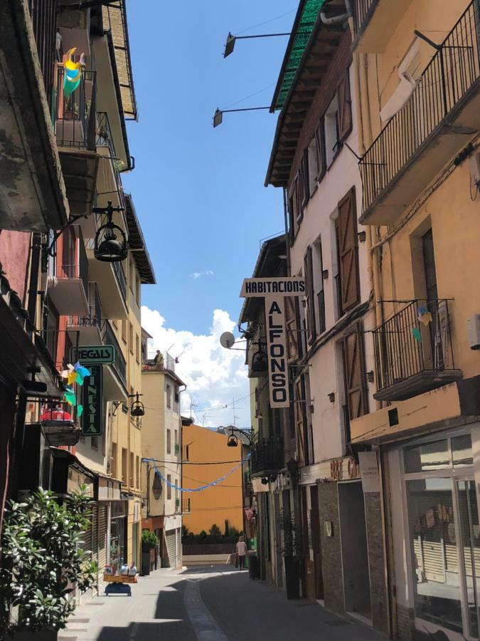 Hostal Di Verena Puigcerdà Buitenkant foto