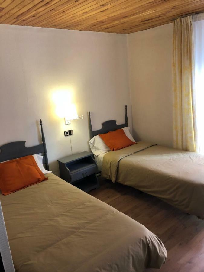 Hostal Di Verena Puigcerdà Buitenkant foto