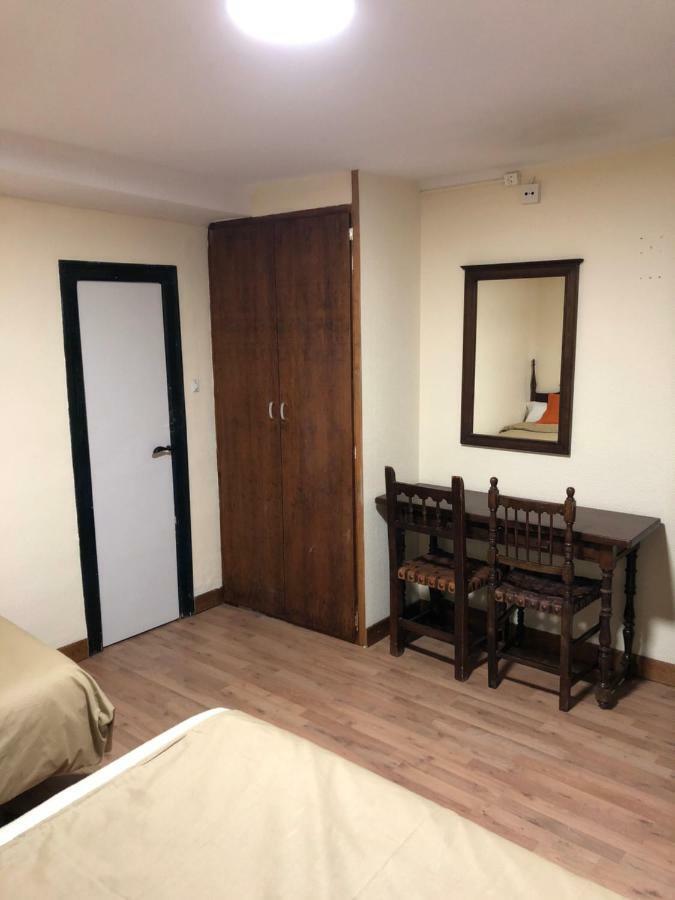 Hostal Di Verena Puigcerdà Buitenkant foto