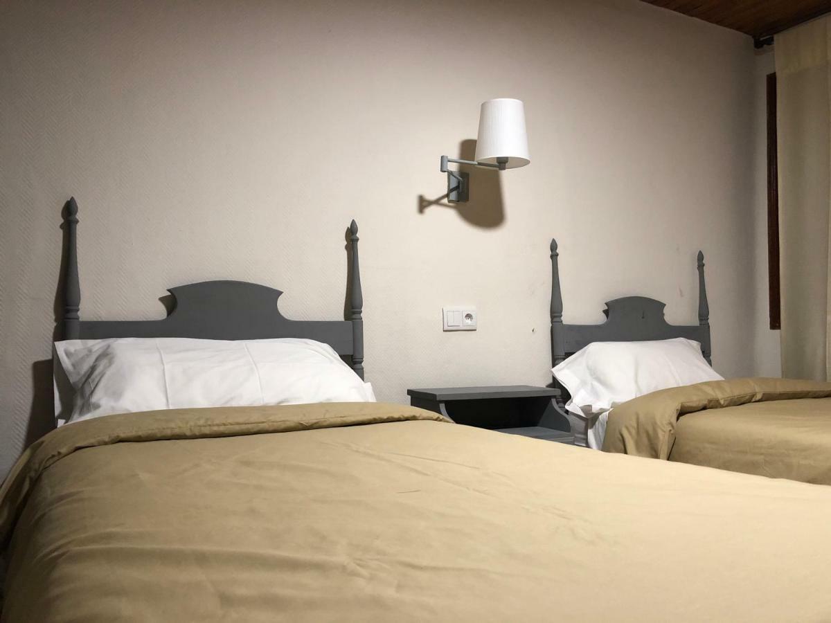 Hostal Di Verena Puigcerdà Buitenkant foto