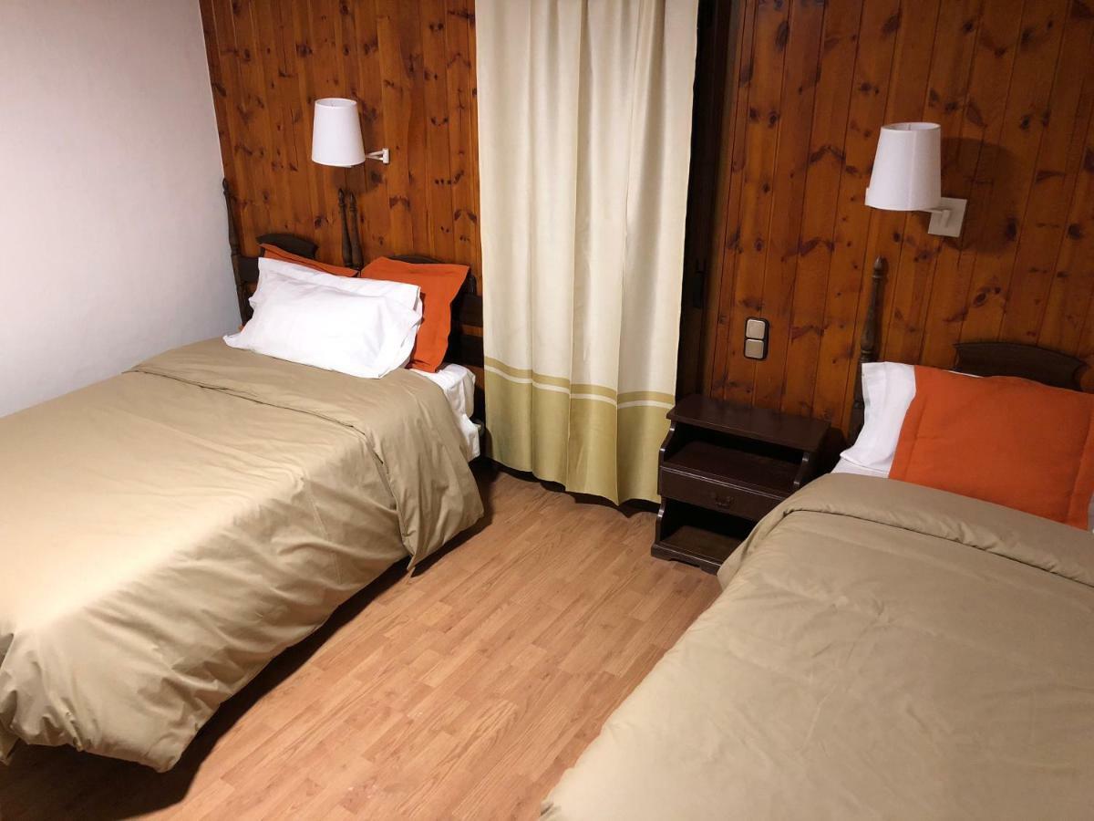 Hostal Di Verena Puigcerdà Buitenkant foto