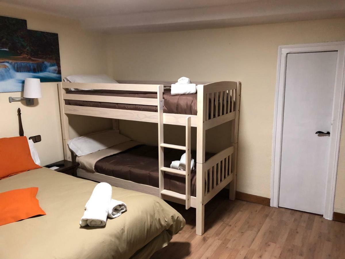 Hostal Di Verena Puigcerdà Buitenkant foto