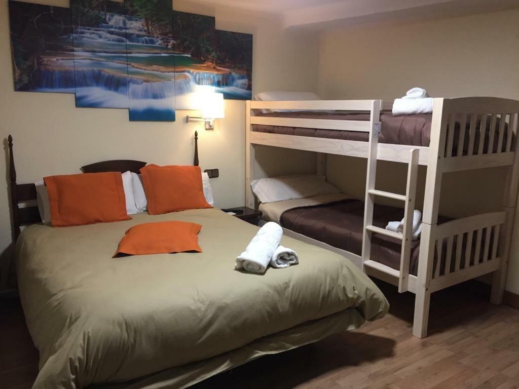 Hostal Di Verena Puigcerdà Buitenkant foto